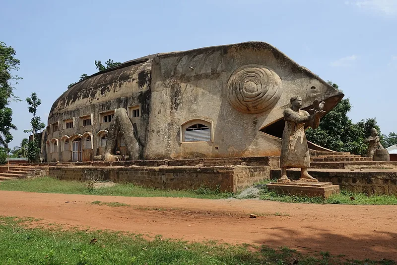 Kaméleon templom Abomey-ben